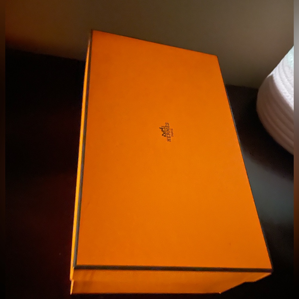 Hermès Signature Orange Gift Box